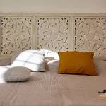 Carrubo Peroscia By Sthey