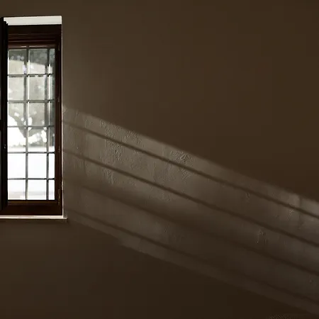 Carrubo Peroscia By Sthey Vila