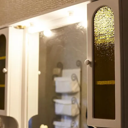 Carrubo Peroscia By Sthey فيلة *