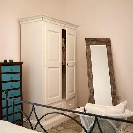 Carrubo Peroscia By Sthey *